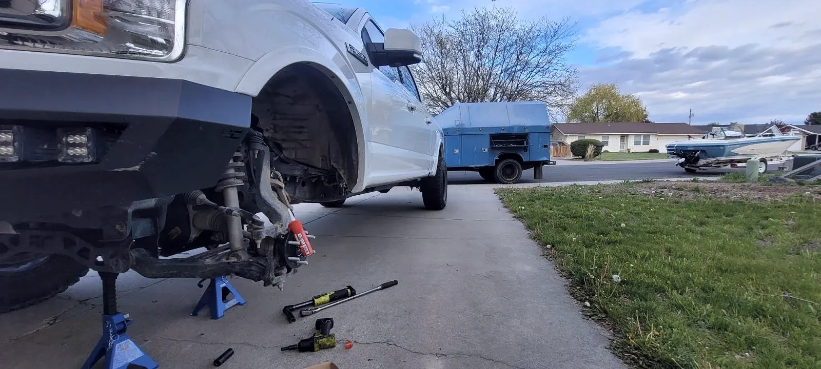 Mobile mechanic doing driveway suspension work in Jerome, Idaho